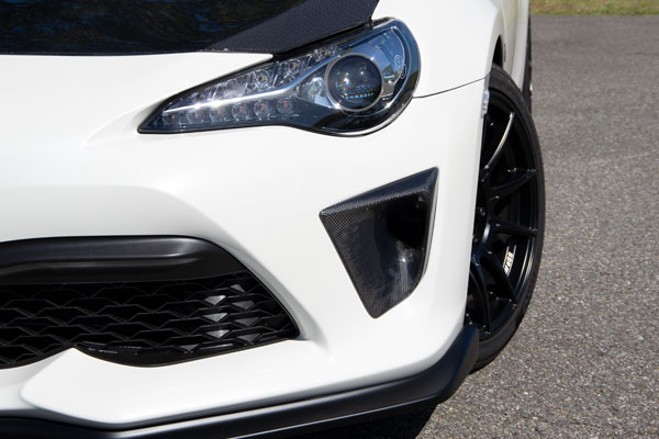 チャージスピード 86 ZN6 後期 ブレーキダクト カーボン製