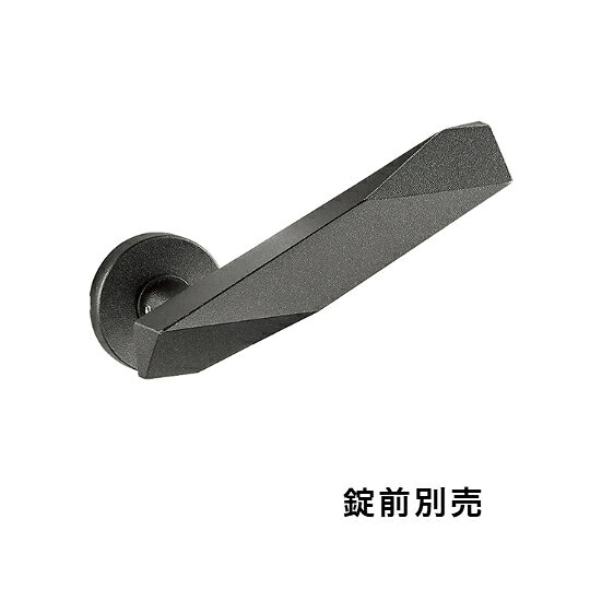 【注意事項】 ・ユニオンレバーハンドルは錠前(空錠やシリンダー錠等)別売品 　錠も必要な際はユニオン様へ確認頂きセット品番ご連絡下さい 　併せて扉厚mm、片開/両開、外部側から見て扉の吊元が右/左を記入下さい 　見積対応致します ・電気錠の適合はユニオン様に確認頂き各メーカー様に直接ご注文下さい 　弊社はお問い合わせ、注文共に対応出来ません ・北海道、沖縄、離島送料別途見積 ・メーカー在庫ありは発送まで目安1-2営業日(土日祝休業期間など除く) 　遅延時はメールで別途ご連絡致します ・お急ぎの際はご注文前にお問い合わせから在庫確認願います 　未掲載品も品番と扉厚を記載頂きご連絡下さい 　詳細寸法図をご入用の際も上記からお願いします ・メーカーWEBサイト掲載画像を使用しておりますがご使用モニターや環境により色味は異なる場合がございます ・商品により指定扉厚対応不可の場合あり、標準対応のみの場合もございます ・直送品は初期不良や配送中の破損を除きキャンセル、返品、交換、届け先変更はご対応できません 　寸法等を必ずご確認の上、ご注文をお願い致します 【ご確認下さい】 ユニオンレバーハンドルは錠前(空錠やシリンダー錠等)別売品 【仕様】 ・サイズ：137.45×74.11×70 ・施工： ・重量： ・機能： 電気錠対応(適合はユニオン様に確認頂き各メーカー様に直接ご注文下さい。弊社はお問い合わせ、注文共に対応出来ません) ・備考：CP15N付 ご注文の際は、必ずドア厚をご指示ください。 ご発注の際にL(外部から見て左吊元)/R(外部から見て右吊元)を必ずご指定ください。 ・シリーズ： 建築金物レバーハンドル各種。 金属製、木製、ケアレバー、ドアノブ、ケースハンドルなどございます。
