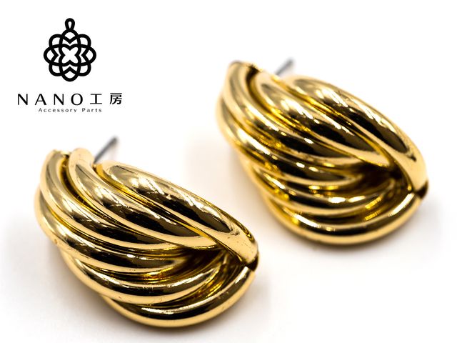 Rakuten - 【mp-58】メタルパイプピアス ゴールド★4個★パイプ 斬新 デザイン 変形 プチプラピアス イヤリング