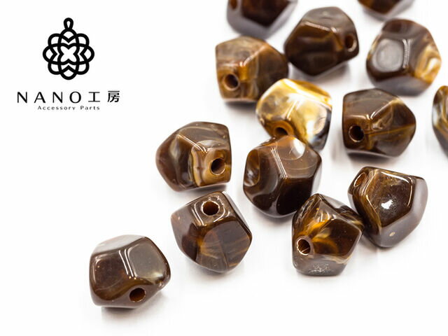 【bz-4】マーブルビーズ8面体小 ダークブラウン★10個★ 秋冬 マーブル 変形　8面体 キャンディ ビーズ ..