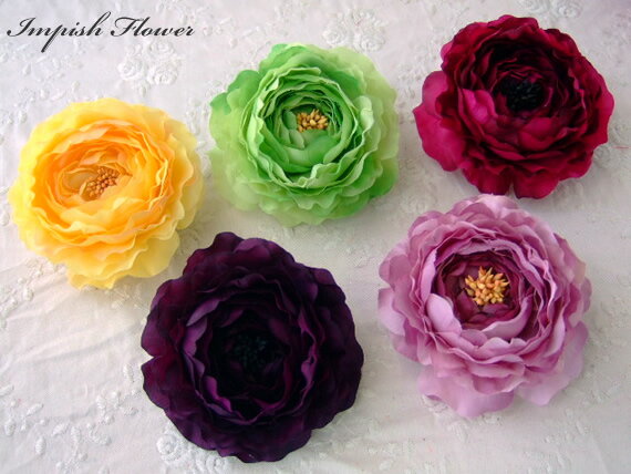 品揃え多数! 高級造花 コサージュ ヘアアクセサリー ラナンキュラス AC-136 シルクフラワー 造花 花 髪飾り ヘアアクセ 結婚式 入学式 卒業式 入園式...