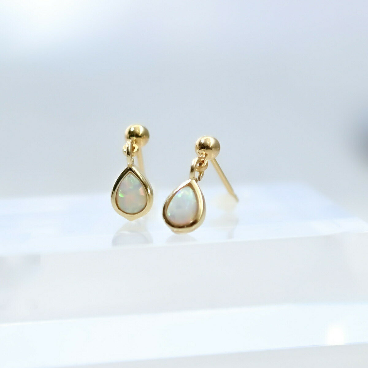 楽天naotjewelry ナオットジュエリー＼特別価格！スーパーSALE！／プレゼント レディース ドロップ ピアス ノンホールピアス イヤリング ホワイトオパール ゴールド 痛くない 華奢 シンプル naotjewelry Drop white opal Pierce/Earring