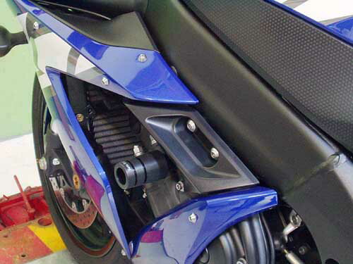 BabyFace YZF-R1 フレームスライダー