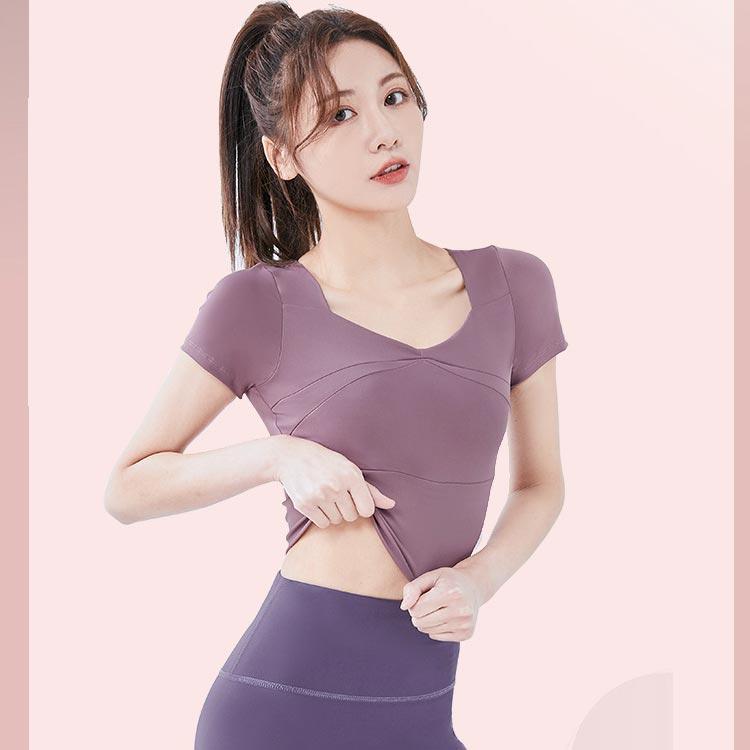 ヨガウエア トップス 半袖 tシャツ 超ストレッチ ヨガトップス 吸汗速乾 スポーツウェア クロップド丈 ダンス カップ付き ショート丈 通気 体型カ