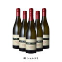 【商品説明】・商品 : M3 シャルドネ(M3 Chardonnay)・ヴィンテージ : 2021年・生産者(ワイナリー) : ショウ・アンド・スミス(Shaw + Smith)・原産国 : オーストラリア・品種(原材料) : シャルドネ 100%・容量 : 750ml【補足説明】・コンクール : ジェームス・ハリデー・シャルドネ・チャレンジ 2019 金賞&95点 ロイヤル・メルボルン・ワイン・アワード2019 金賞&97点・保存方法 : 直射日光・振動を避け、18℃以下の場所で保管して下さい。・ワイン説明ショウ・アンド・スミスの顔とも言える白ワイン。白い花や丁寧に熟した柑橘果実の風味と引き締まった酸、心地よい樽のニュアンスを持ちます。全てが繊細で抑制された美しいワインです。【特記事項】・商品画像は参考イメージとなり、ラベルデザイン変更やヴィンテージ変更などで、実際の商品とは異なる場合がございます。・商品画像のヴィンテージと商品説明のヴィンテージが違うは場合は、商品説明のヴィンテージでの対応とさせて頂きます。・ヴィンテージ切替やヴィンテージ変更が発生した場合は、ご注文を頂いた際に変更連絡を実施させて頂きます。・商品の配送は、配送手配が完了次第お送り致しますので、配送予定日よりも早くなる場合がございます。当商品で検索されている 人気 ・ おすすめ キーワードワイン 白ワイン オーストラリアワイン オーストラリア白ワイン ワインセット 白ワインセット オーストラリアワインセット オーストラリア白ワインセット まとめ買い 飲み比べ ギフト プレゼント 誕生日 お中元 お歳暮 金賞 銀賞 受賞 高得点 サクラアワード ワインアドヴォケイト ワインスペクター ソムリエ厳選