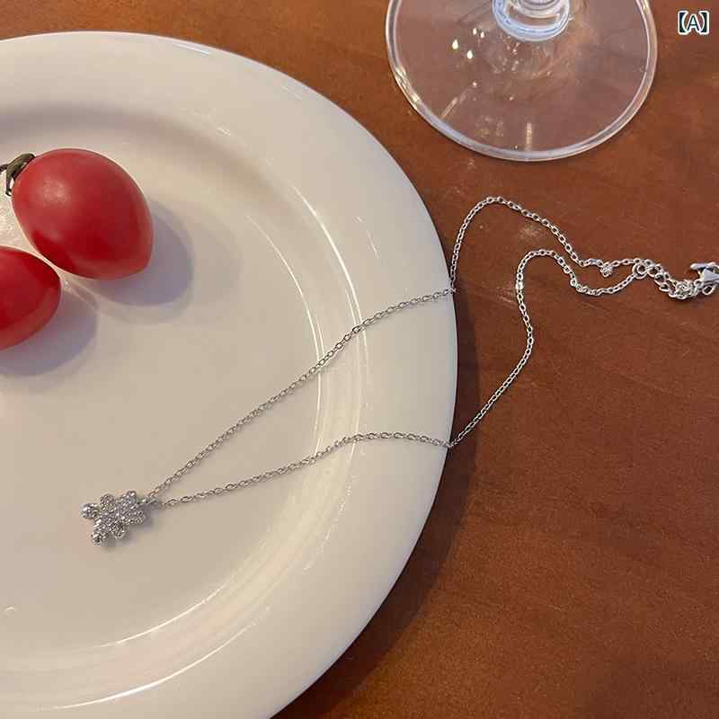 ネックレス レディース 女性用 クマ ベア アニマル ジルコニア 煌めく 鎖骨 アクセサリー 合金 電気メッキ加工 軽量 個性的 デザイン 高級感 かわいい カジュアル 春夏 インフルエンサー