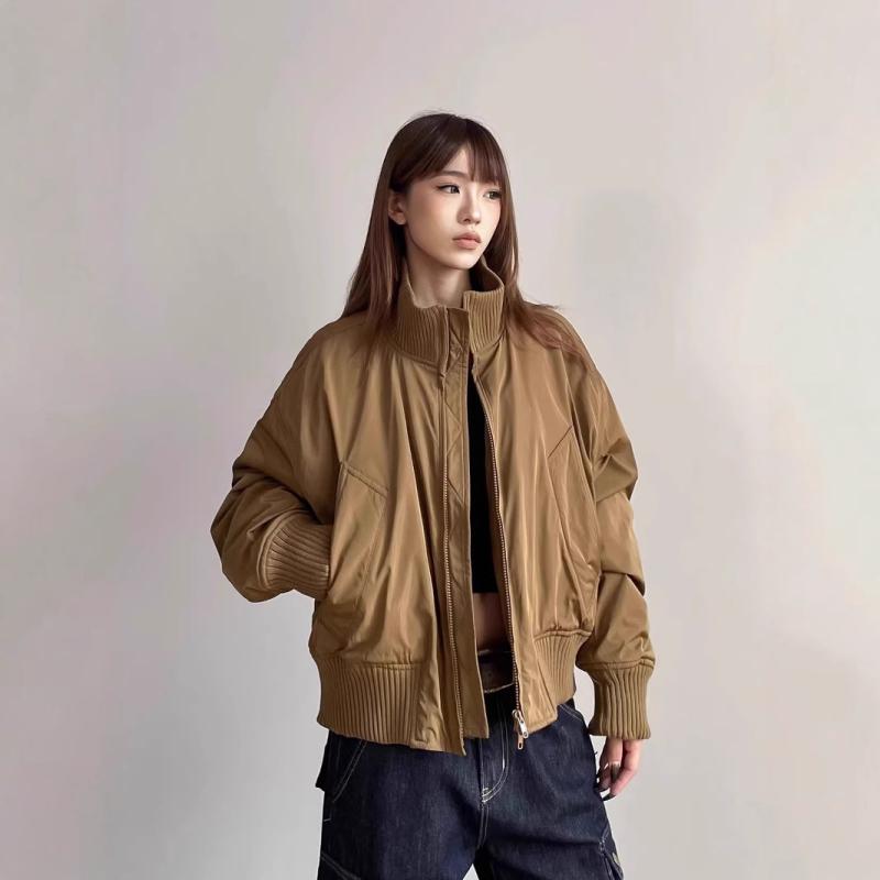 ジャケット レディース アメリカン ストリート 韓国風 レトロ ビッグシルエット オーバーサイズ ショート丈 ボンバージャケット スタジャン 春秋 高級感 ポリエステル素材 スタンドカラー 長袖 カジュアル ブラウン ブラック