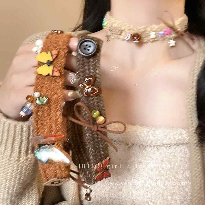 ネックレス レディース ブラウン系 グラデーションカラー 蝶々 チョーカー 秋冬 ファッション カジュアル 韓国風 ニット もこもこ 鎖骨アクセサリー 女性用 首飾り フェミニン