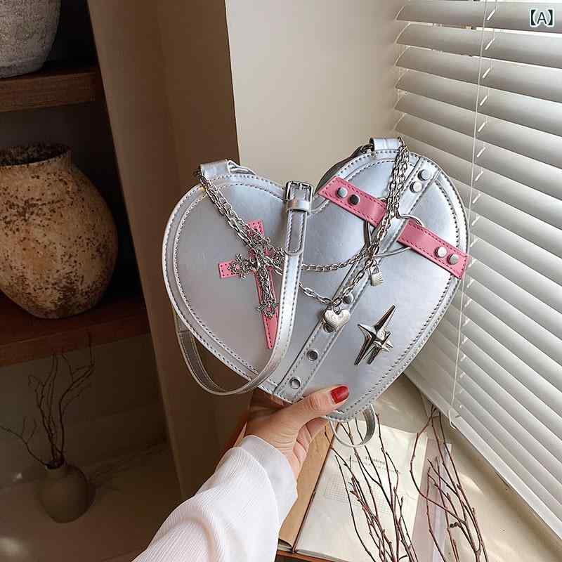 バッグ レディース ストリート系 個性的 ニッチデザイン ハート型 ショルダーバッグ 斜めがけ ミニ ワンショルダー 鞄 PUレザー スタッズ チェーン 切り替え カジュアル 普段使い 春夏 シルバー ブラック ピンク