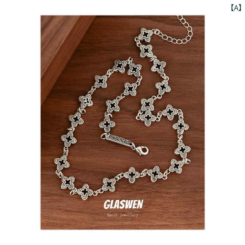 ネックレス レディース 四つ葉のクローバー 唐草模様 花モチーフ レトロ アンティーク風 ユーズド加工 銅製 電気メッキ スネークチェーン 個性的 高級感 鎖骨丈 ロングペンダント 春夏 トレンド(x2)