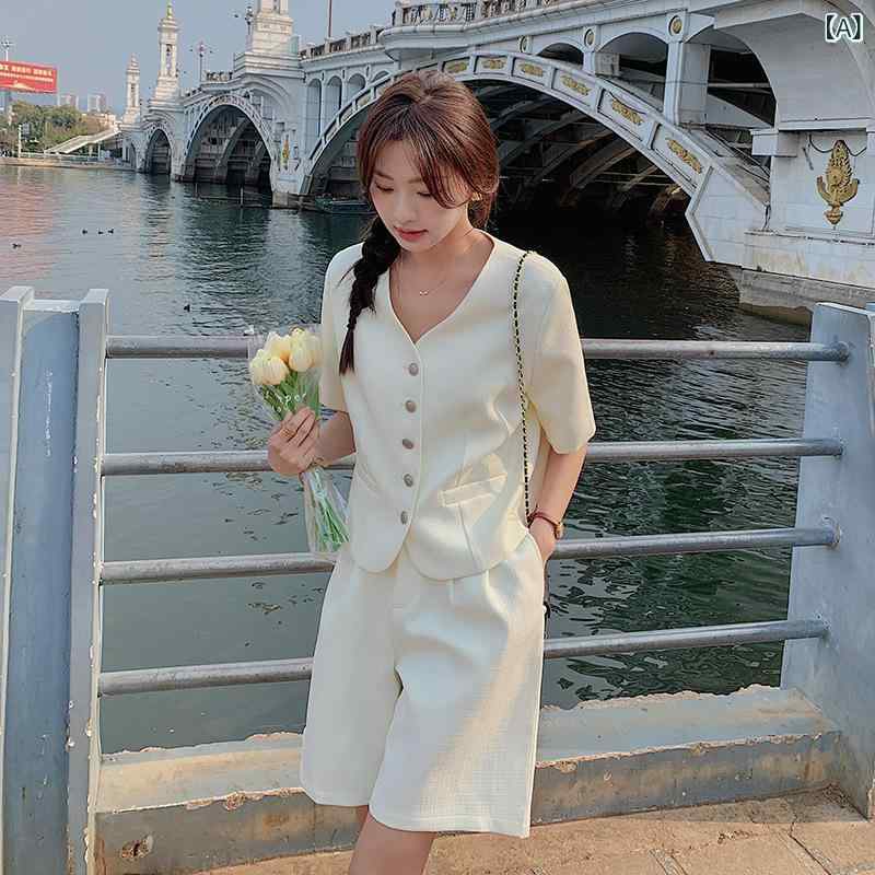 セットアップ レディース 半袖ジャケット ショートパンツ ツーピース Vネック ショート丈 韓国風 エレガント きれいめ 通勤 オフィス カジュアル 春夏 ポリエステル 無地 シワになりにくい ポケット付き アイボリー オフホワイト