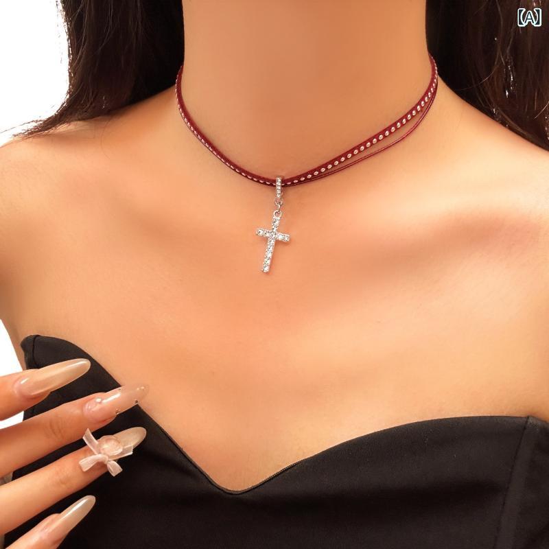 ネックレス レディース 欧米風 個性的 ユニーク おしゃれ シンプル ジルコニア クロス ショート 鎖骨チョーカー 多層デザイン 合金 電気メッキ加工 春夏 軽量 高級感 普段使い パーティー