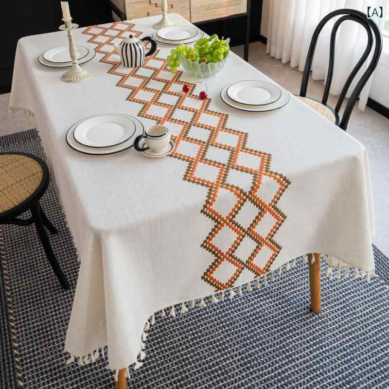 テーブルクロス 北欧風 韓国風 幾何学模様 ひし形 刺繍 フリンジ タッセル 縁飾り 綿麻 コットンリネン ポリエステル 長方形 オレンジ テラコッタ 食卓 ダイニング パーティー 滑り止め 防塵 断熱