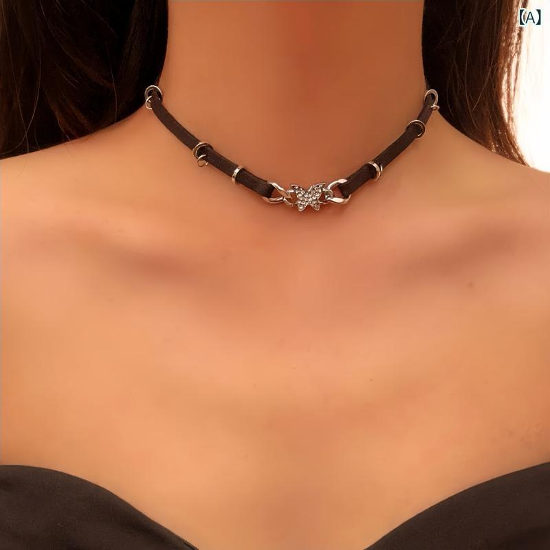ネックレス レディース チョーカー 黒 ブラック 蝶々モチーフ 鎖骨チェーン 甘辛スタイル 個性的 合金..