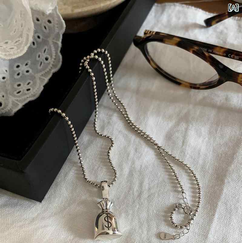 ネックレス レディース 韓国スタイル ヴィンテージ風 レトロ 巾着型モチーフ ロングネックレス セーターチェーン 上品 エレガント 高見え 個性的なデザイン 真鍮製 ファッション小物