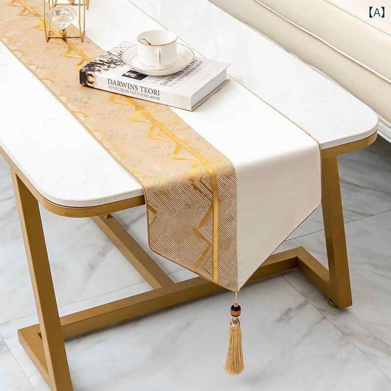 ・カテゴリ: テーブルランナー・スタイル: ライトラグジュアリー・素材: ポリエステル・柄: 幾何学抽象・カラー展開: ツートーンゴールド、ツートーングリーン、ツートーンシルバーグレー、ツートーンオレンジ、ツートーンベージュ・サイズ展開: ...