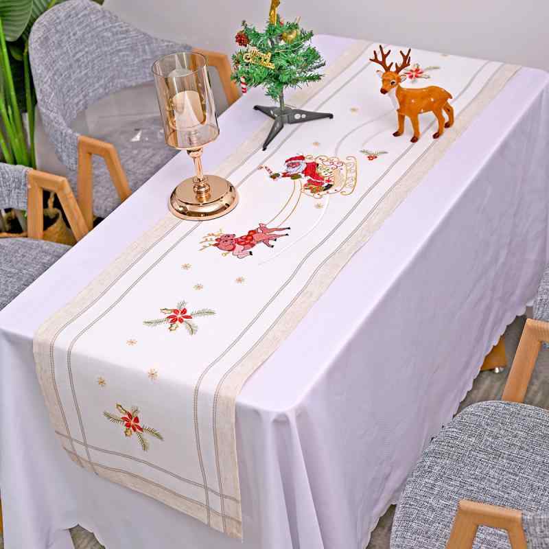 テーブルランナー ヨーロピアン 高級感 サンタクロース トナカイ 刺繍 カットワーク ポリエステル 先染め 高密度 クリスマス 食卓 デコレーション ランチョンマット プレイスマット