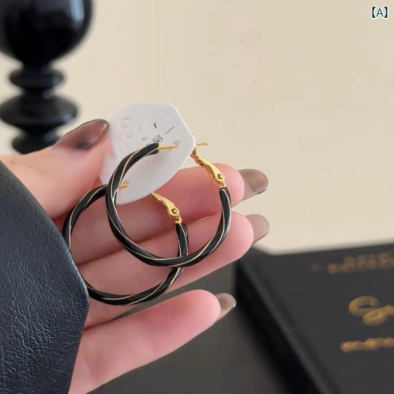 ピアス レディース 大ぶり フープリング エナメル加工 個性的 シンプル 上品 高級感 万能 オフィス カジュアル デイリーユース 合金製 電気メッキ ブラック ツイスト