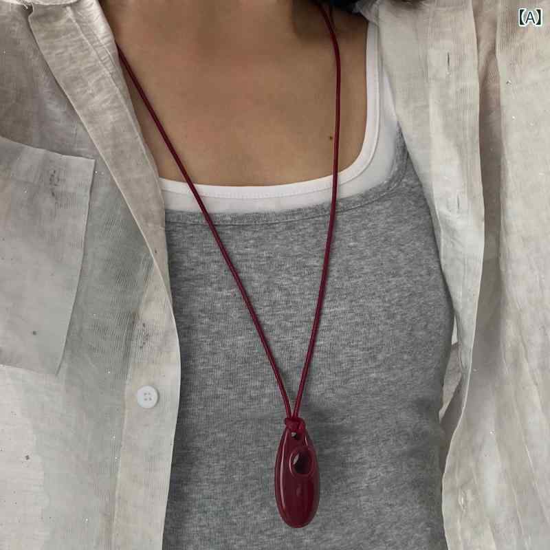 Rakuten - ネックレス ユニセックス 韓国 シンプル 普段使い 楕円形 樹脂 ペンダント ワインレッド ボルドー 個性的 高級感 ファッション小物 カジュアル 手作り アクセサリー