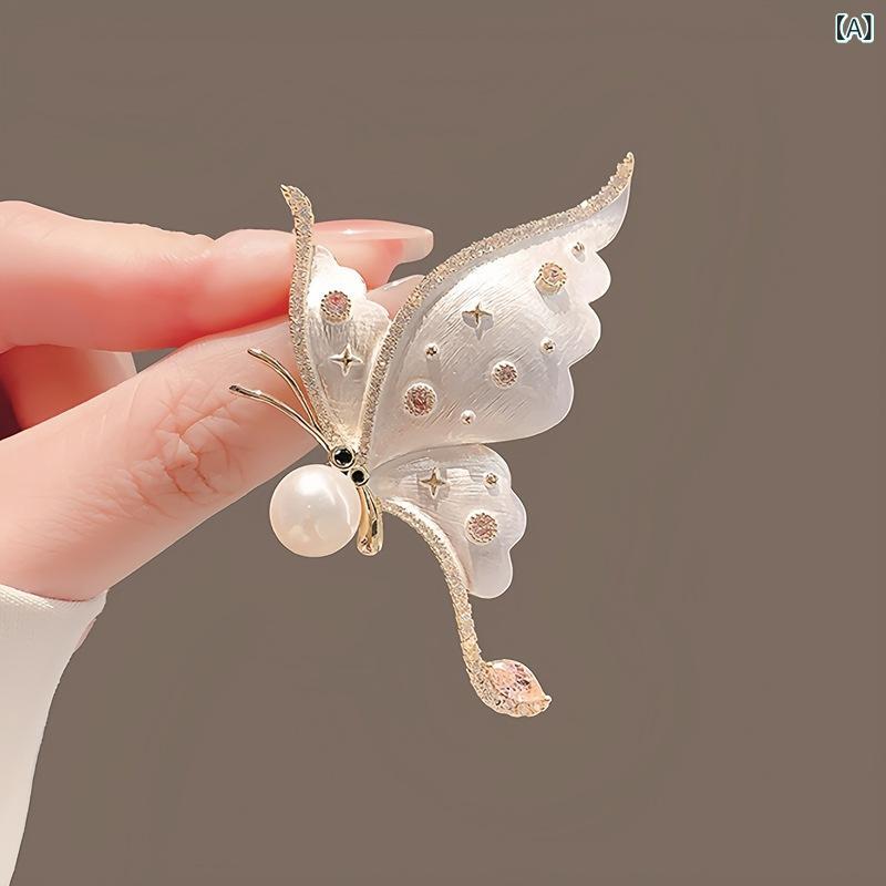 ブローチ レディース 高級感 蝶 バタフライ おしゃれ ファッション 精巧 上品 繊細 レトロ アンティー..