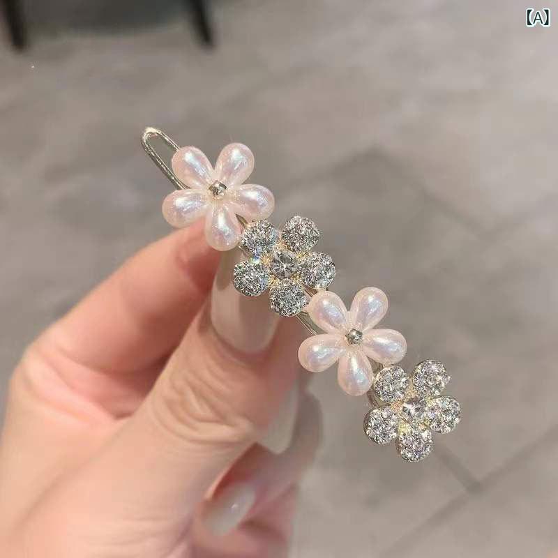 ・カテゴリ: ヘアアクセサリー・スタイル: 韓国・テイスト: 清新、甘め・対象: レディース・素材: 金属・加工: パール装飾・種類: サイドクリップ・要素: 花柄