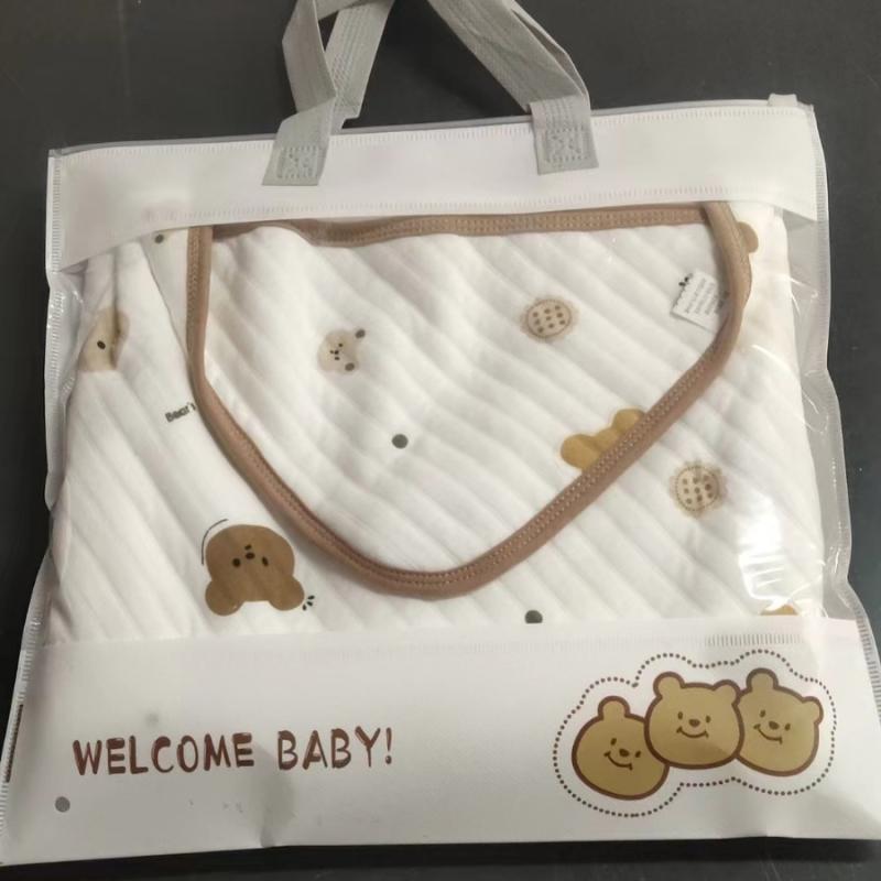 ベビーおくるみ 新生児 赤ちゃん 綿100% 春秋用 キャラクター 動物柄 寝袋 抱っこ布団 ふんわり やわらか ベビーブランケット 掛け布団