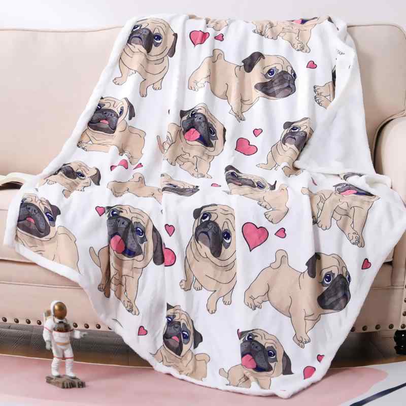 Rakuten - 毛布 パグ柄 子犬 アニマルデザイン かわいい 極上の柔らかさ ふわふわ フランネル ブランケット なめらか肌触り ポリエステル ギフト プレゼント 贈り物 子供部屋 寝具 リビング用