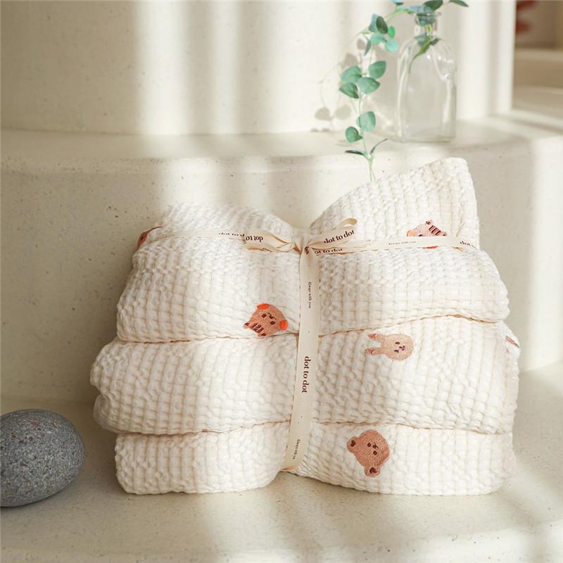 ブランケット ベビー キッズ 乳幼児 赤ちゃん 子供用 刺繍 動物柄 ワッフル生地 モダールコットン 綿100% ふわふわ 優しい肌触り エアコン対策 お昼寝 お出かけ用 ひざ掛け