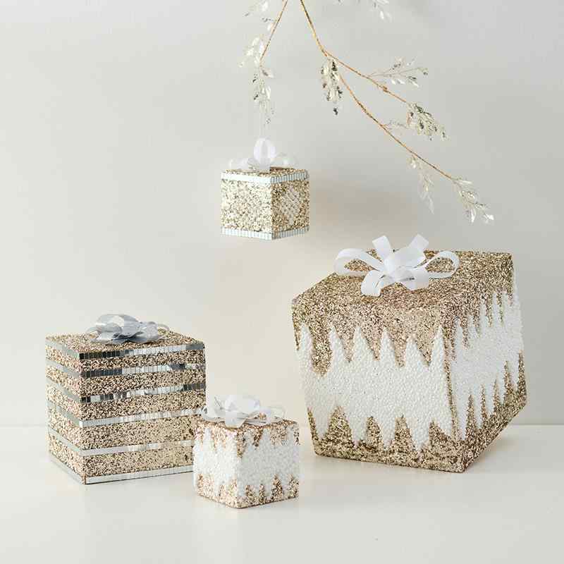 クリスマスオーナメント おしゃれ 高級感 シャンパンカラー ギフトボックス ステッキ ブーツ 小鳥 鹿 モチーフ 変形デザイン 彩り フォーム PVC素材 吊り下げ飾り