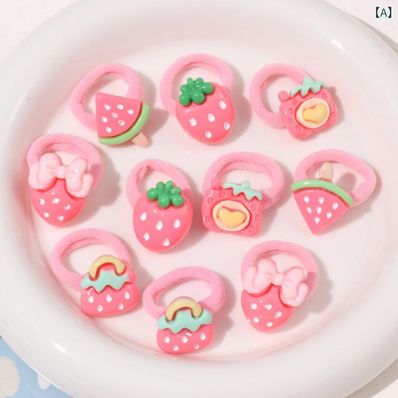 ・スタイル: 可愛い・対象: 子ども・デザイン: フルーツ・素材: プラスチック、樹脂・カラー展開: 西瓜イチゴヘアゴム10点セット、花結びリボンヘアゴム10点セット、うさぎサクランボ10点セット・柄: アイスクリーム、うさぎ、イチゴ・カテゴリ: ヘアゴム・セット内容: 10個入り・デザイン要素: 動物、田園、キャラクター、花、レース、リボン、マーガレット、キャンディ・対象年齢: 0〜10歳