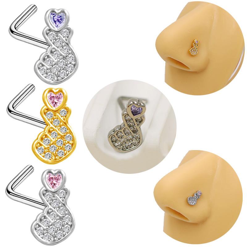 ピアス 男女兼用 個性的な チタン製 電気メッキ加工 アレルギー対応 軽量 クリスマスツリー 蝶 ハート ..