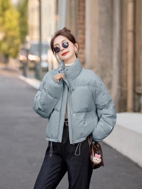 ダウンジャケット レディース 韓国ファッション ゆったり ルーズフィット ショート丈 スタンドカラー ドローストリング 保温 防寒 厚手 ジップアップ ポケット ホワイトダックダウン ポリエステル 秋冬 カジュアル 普段使い 低身長向け