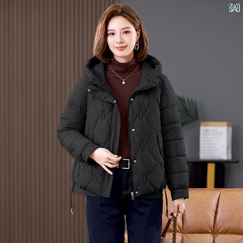 ・カテゴリ: 中綿ジャケット・主な素材: ポリエステル90%以上・詰め物: ポリエステル綿・着丈: ミドル丈・袖丈: 長袖・フィット: ルーズ・ネックライン: フード付き・開閉: ジッパー・要素: ポケット・カラー展開: ブラック、コーヒー、オフホワイト・サイズ展開: M、L、XL・スタイル: 日韓カジュアル、快適カジュアル・厚さ: 厚手・袖の: 盛り袖・対象年齢: 成人・性別: レディース