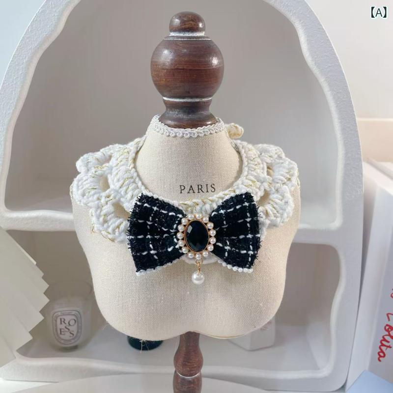 ・柄: 単色・カラー展開: ブラックチェックリボンパールマフラー、ホワイトチェックリボンパールマフラー、ピンクチェックリボンパールマフラー・主な素材: 綿・サイズ展開: XS（0.5-1.5kg）、S（1.5-3kg）、M（3-5kg）、L（5-7.5kg）・織り方: 平織り・カテゴリ: マフラー・スタイル: プリンセス風