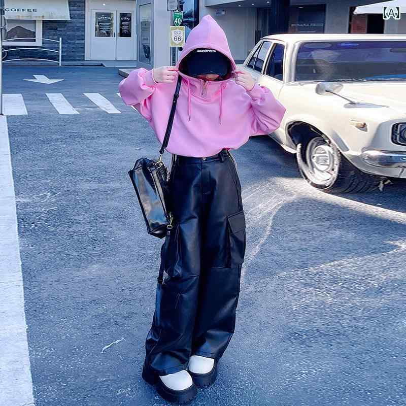 セットアップ キッズ 女の子 秋冬 ショート丈 フード付きスウェット フーディー 韓国ファッション おしゃれ ストリート系 カジュアル カーゴ フェイクレザーパンツ 上下セット