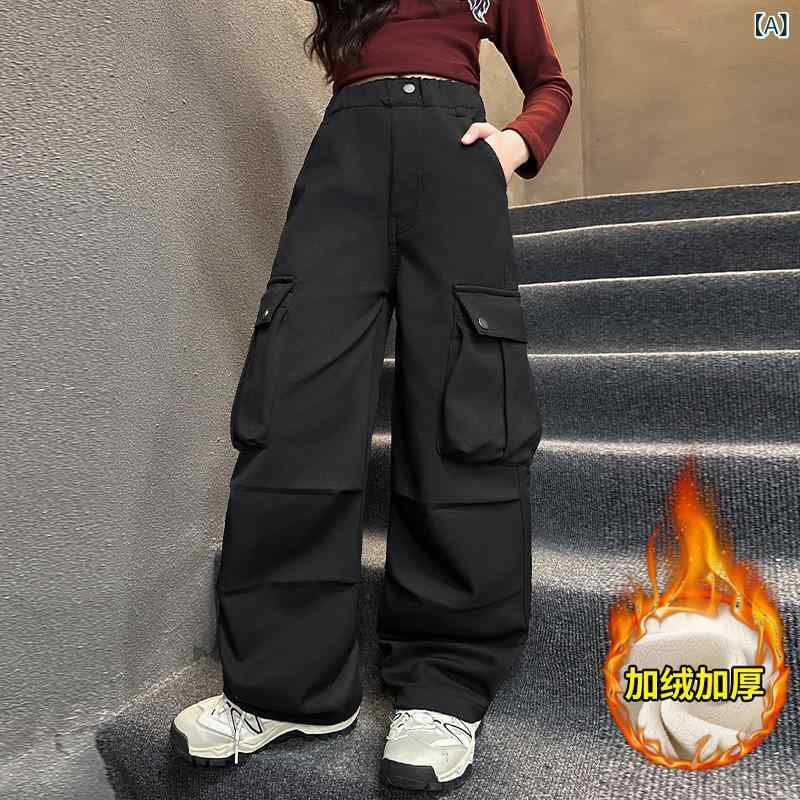 ・カテゴリ: キッズパンツ・スタイル: カジュアル・タイプ: カーゴパンツ・性別: 女児・対象年齢: 8歳以上・素材: 綿、アセテート繊維混紡 (アセテート繊維80%)・パンツ丈: ロング・ウエスト: ハイウエスト・ウエスト開閉: ゴムウエ...