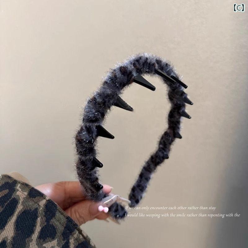 ヘアアクセサリー レディース ヒョウ柄 レオパード柄 樹脂製 カチューシャ ヘアバンド ヘッドバンド ウェーブ 波型 ギザギザ歯付き 滑り止め ズレにくい 髪の根元 ふんわり ボリュームアップ 洗顔 メイク まとめ髪 韓国風 大人可愛い 髪飾り 3