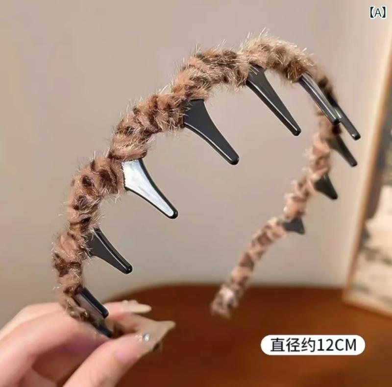 Rakuten - カチューシャ レディース 女性用 ヒョウ柄 ウェーブ モコモコ ふわふわ 起毛素材 高級感 上品 頭頂部 ボリュームアップ 根元ふんわり 洗顔用 メイク時 韓国風 可愛い 大人可愛い ヘアバンド 秋冬 ファッション お洒落 普段使い ヘアアクセサリー