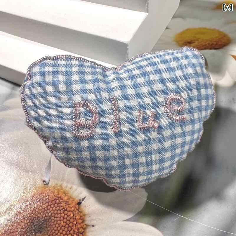 ブローチ レディース キッズ アクセサリーパーツ DIY かわいい チェック柄 ハート ぷっくり 手芸材料 バックチャーム キーホルダー 手作り 飾り