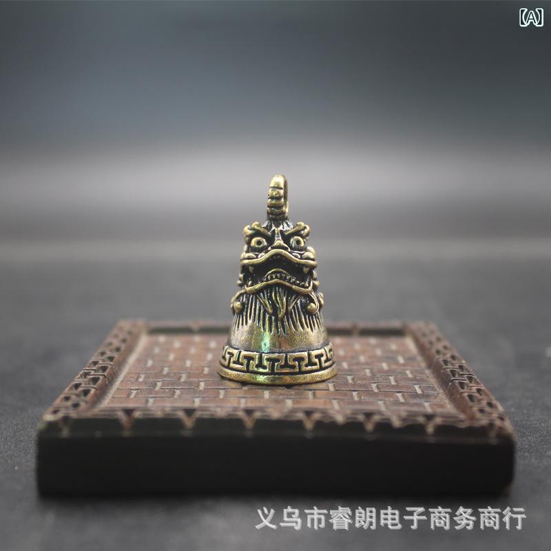キーホルダー 男女兼用 真鍮 獬豸 ミニ鈴 バッグチャーム カーアクセサリー ストラップ ペンダント レトロ クラシックデザイン お守り 幸運 ラッキーアイテム 誕生日 プレゼント 記念日 ギフト