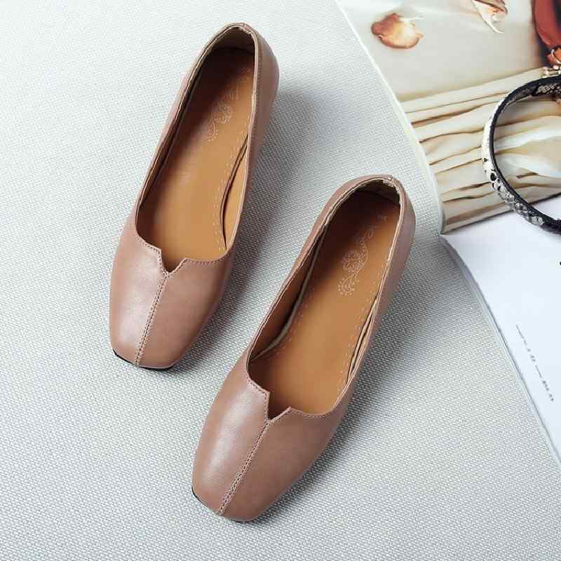 パンプス レディース フラットシューズ レトロ 太ヒール チャンキーヒール 再生革 フェイクレザー ナッパレザー調 滑り止め 耐摩耗性 通勤 オフィス 普段使い 大きいサイズ 小さいサイズ対応 春秋 ダークブラウン ベージュ ブラック グレー