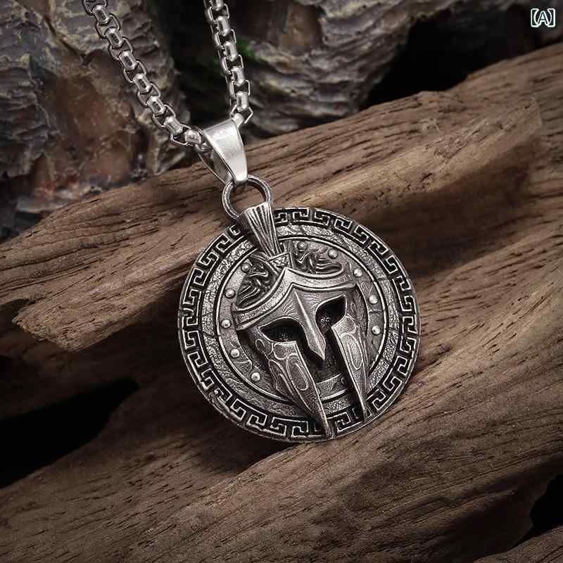 ネックレス メンズ 男性用 スパルタン 勇士 ヘルメット モチーフ 円形 メダル ペンダント レトロ アンティーク調 存在感 迫力 重厚感 合金製 電気メッキ加工 シルバーカラー 普段使い カジュアル ストリート