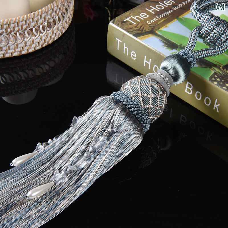 カーテンタッセル 欧風 ボール型 フリンジ 房掛け 布製 おしゃれ カーテン留め具 デコレーション 高級感 リビング 寝室 ヨーロピアン 窓辺装飾 エレガント クラシック