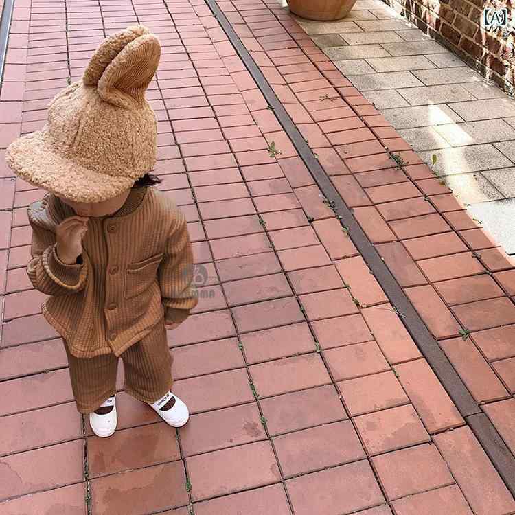 ・カテゴリ: 子供用セットアップ・対象年齢: 3〜8歳・スタイル: 韓国・セットタイプ: パンツスーツ・セット内容: 2点セット・袖丈: 長袖・: フード付き・股下: ロング・加工: 柔軟加工・厚さ: 普通・生地: ニットコットン・主素材: アセテート繊維・主素材含有率: 70%・留め具: シングルブレストボタン・カラー: ブラウン