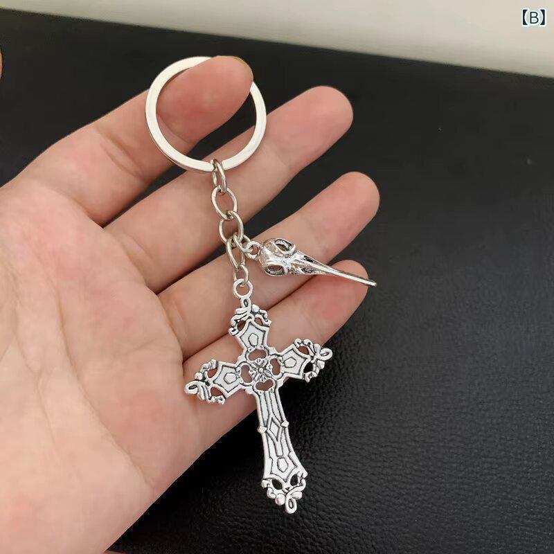 narukiのキーホルダー レディース Y2K レトロ 十字架 蝶 キーリング バッグチャーム シルバー アクセサリー 電気メッキ加工 かわいい スタイリッシュ カジュアル｜アングル2