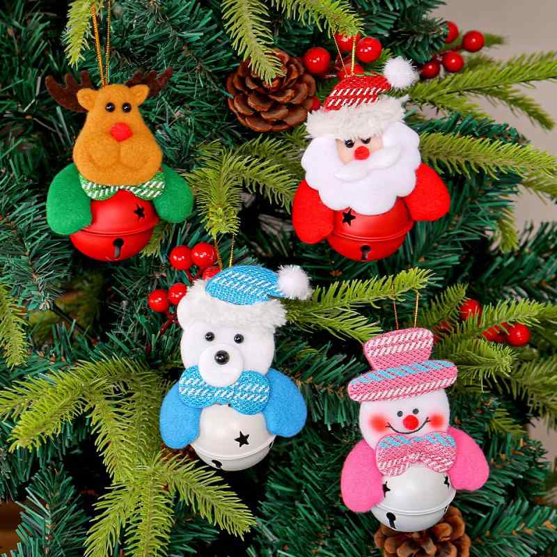 ・素材: 布・カラー展開: 赤いサンタ、ピンクの雪だるま、緑の小鹿、青いクマ・スタイル: カートゥーン・適用イベント: クリスマス