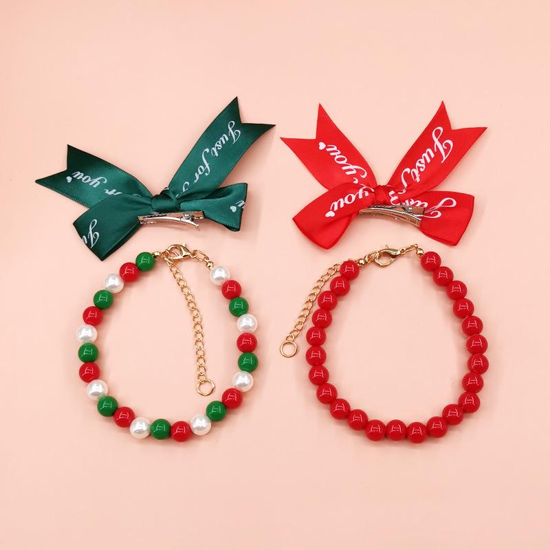 ペットアクセサリー 猫用 小型犬用 クリスマス ネックレス 首輪 チョーカー ネックウォーマー かわいい おしゃれ リボン装飾 ABS製 金属製 マルチカラー レッド グリーン(x2)