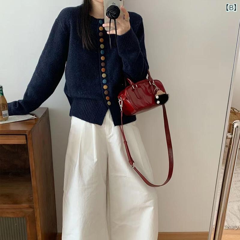 narukiのカーディガン レディース レトロ ワインレッド カラフルボタン 高級感 エレガント フェミニン 着回し ラウンドネック 長袖 無地 アクリル ニット セーター｜アングル2