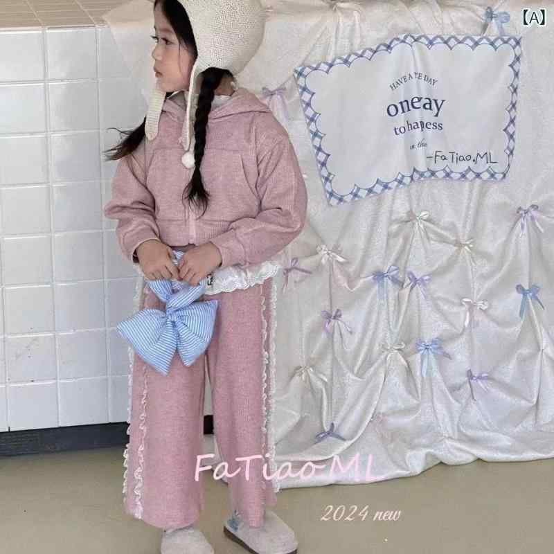 ・カテゴリ: キッズセットアップ・スタイル: プリンセス・性別: 女性・主な素材: 綿95%・生地加工: 起毛、ソフト加工・厚さ: 厚手・柄: 無地・袖丈: 長袖・パンツ丈: ロング・デザイン: フード付き・開閉タイプ: ジッパー・セットア...