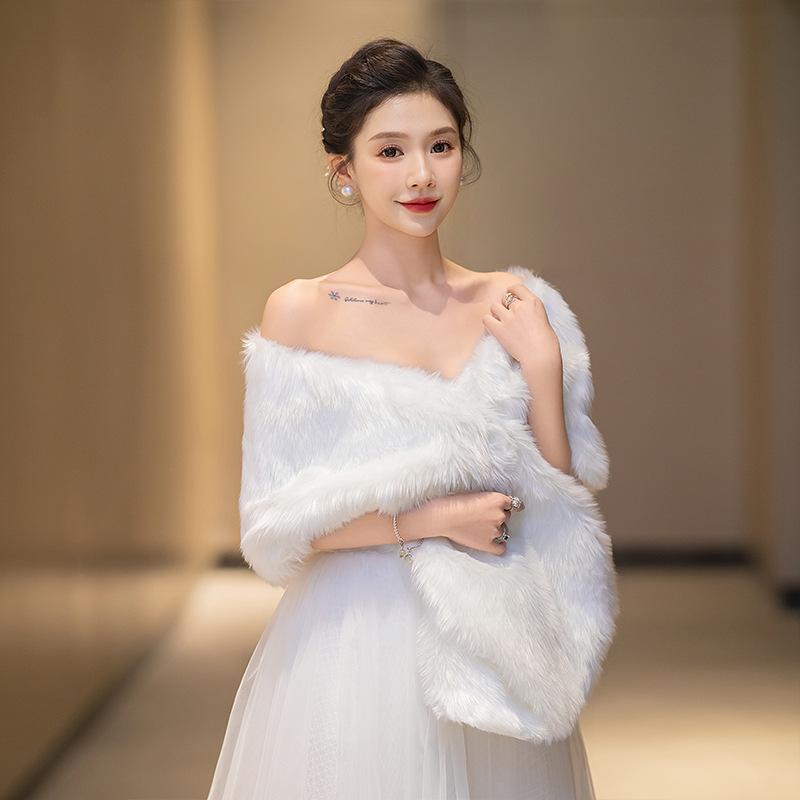 ショール レディース 新婦 ウェディング 結婚式 ファー ロング丈 大きいサイズ 羽織り 秋冬 防寒 暖かい フォーマル パーティー ホワイト 高級感